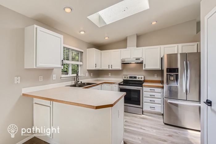8606 217th Pl Ne - Photo 2 of 17