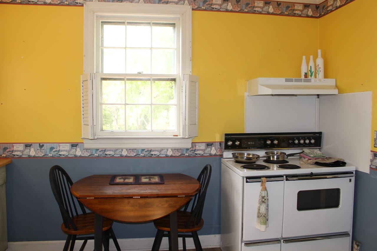 900 Virginia Ave #NA - Photo 3 of 9