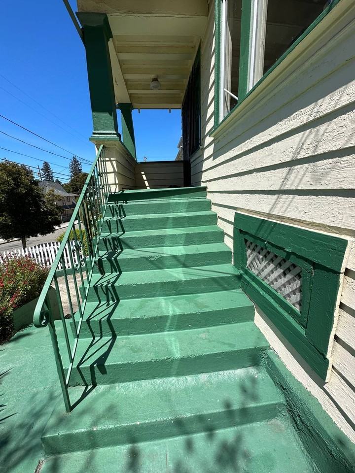 1316 E 27th St #NA - Photo 2 of 20