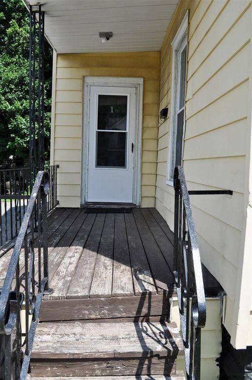 53 Steele Ave - Photo 2 of 9