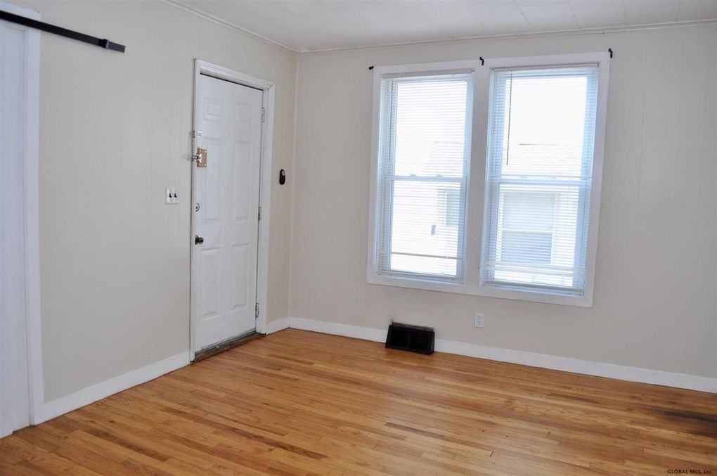 53 Steele Ave - Photo 3 of 9