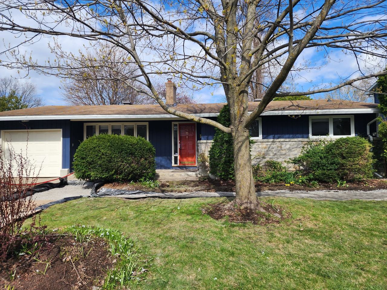 Queensline Dr & Nanaimo Dr #A