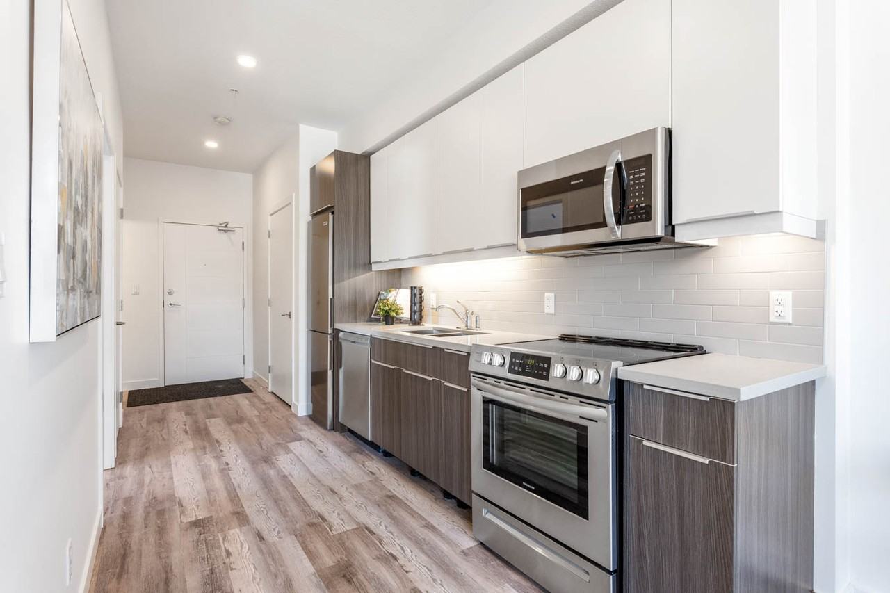 304, 10720 78 Avenue Northwest #304 - Photo 6 of 29