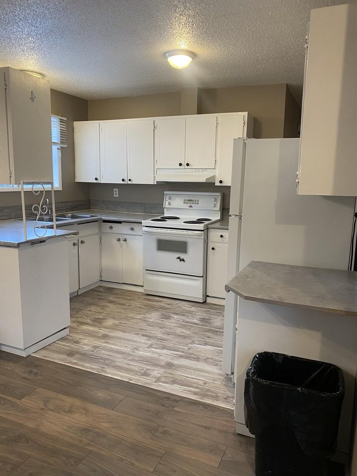 2246 Quince St #A - Photo 2 of 10