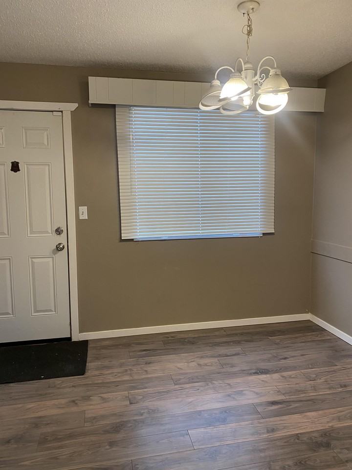 2246 Quince St #A - Photo 3 of 10