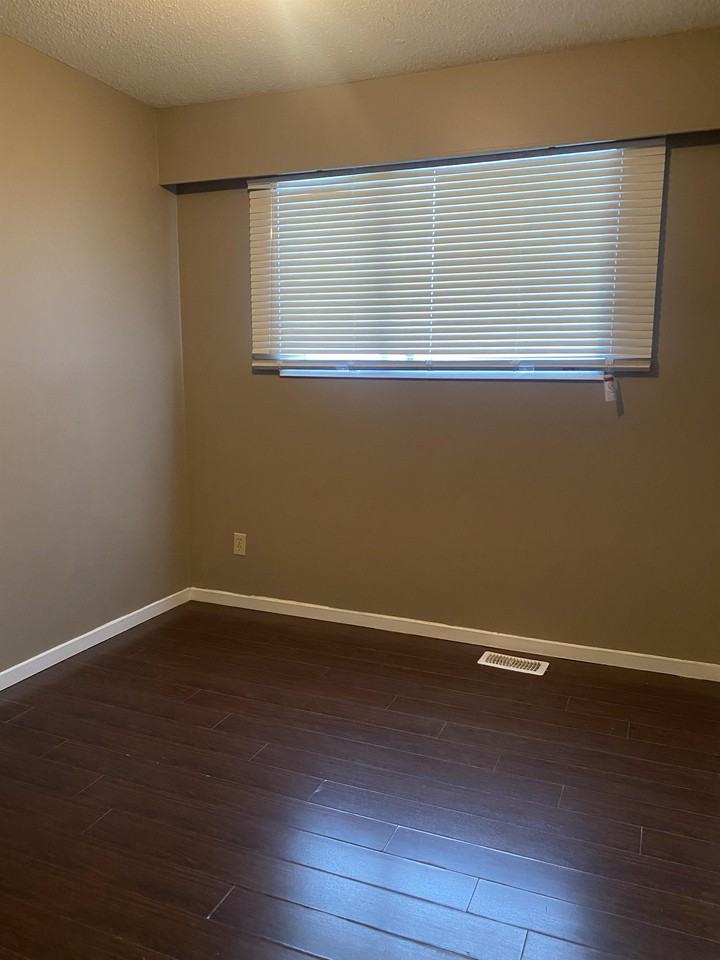 2246 Quince St #A - Photo 7 of 10