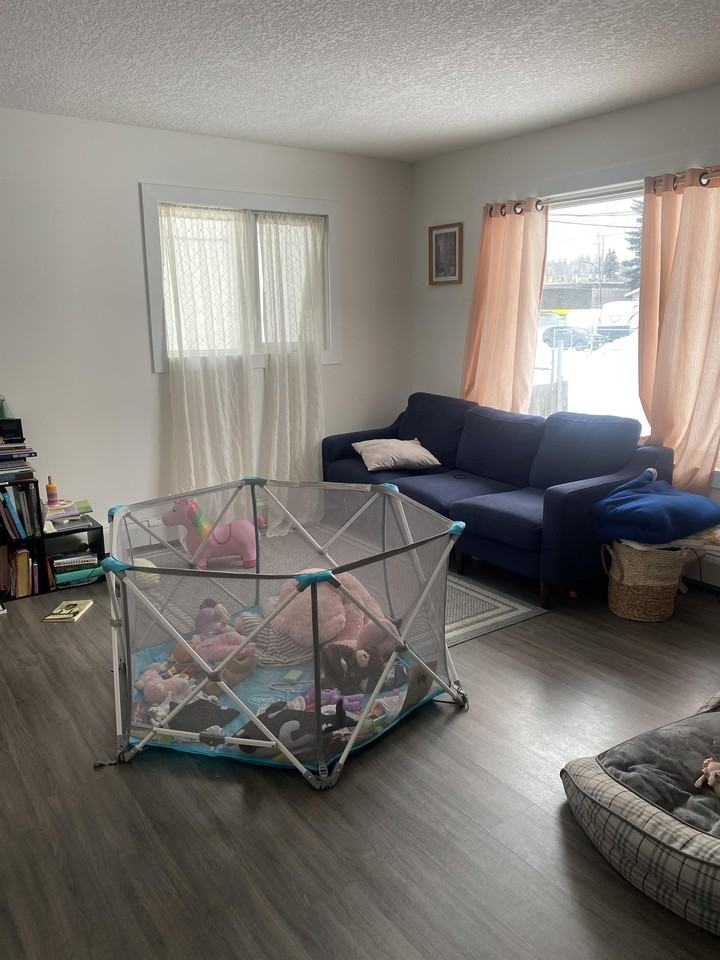 2041 Tamarack St #1 - Photo 3 of 6