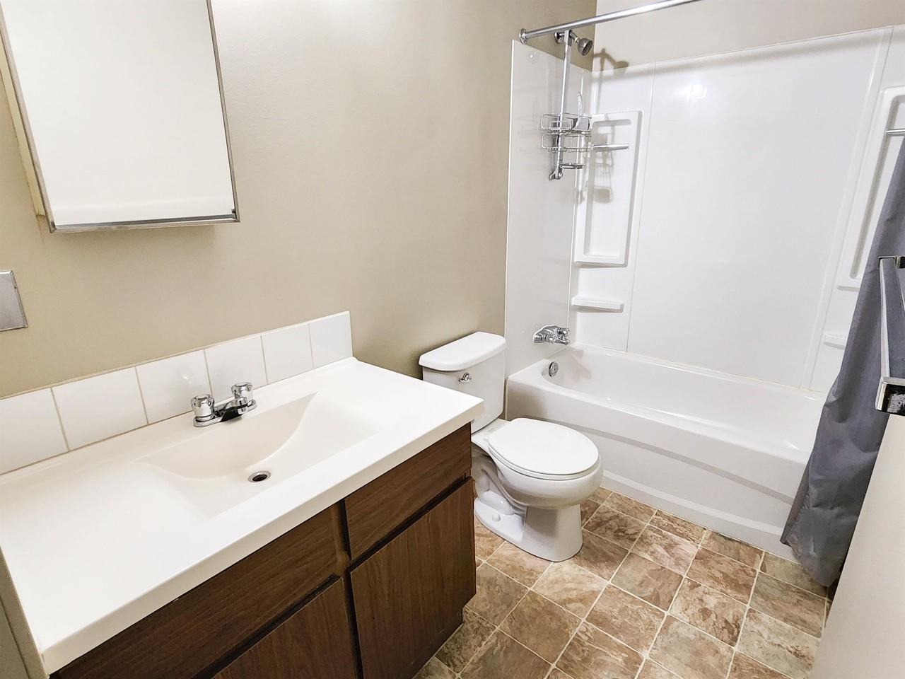 4705 53rd St Nw #101 - Photo 6 of 7