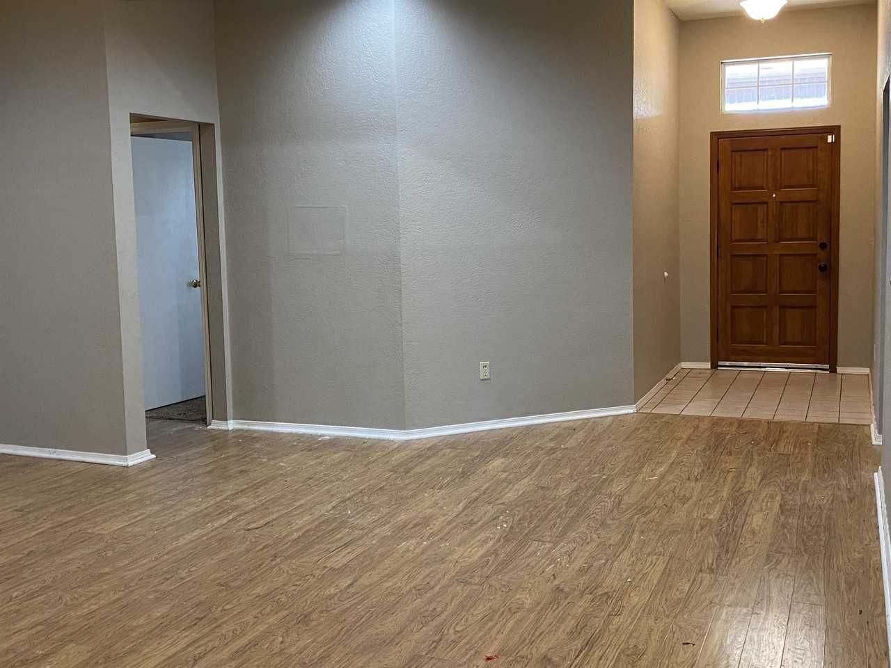 1719 Craig Blvd #1 - Photo 3 of 15