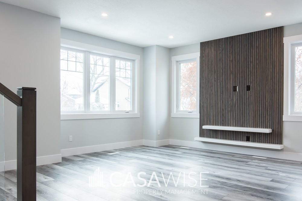 10934 72 Ave Nw #MAIN - Photo 4 of 17