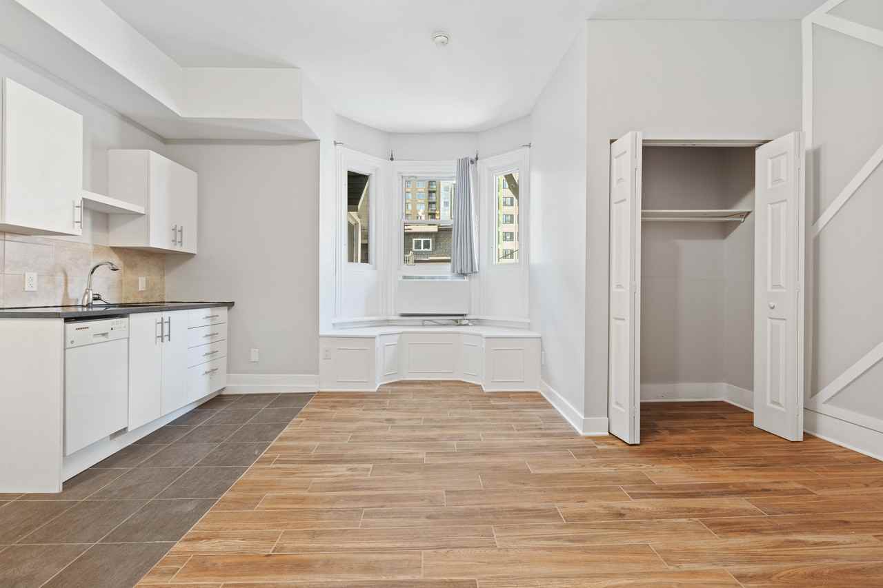 467 Slater St, Ottawa, ON K1R 5C2, CAN 13 unit Rentals Zumper