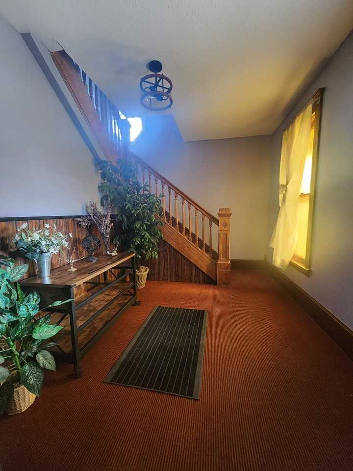 403 Meeker St #B - Photo 3 of 11