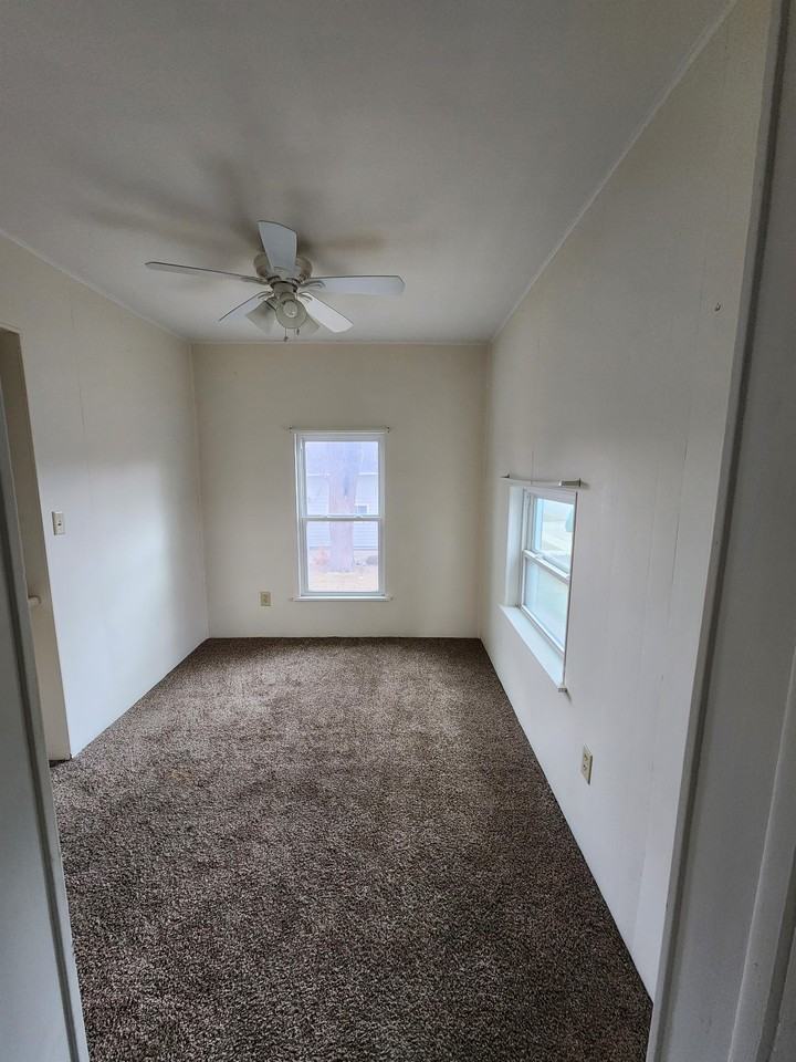 403 Meeker St #B - Photo 7 of 11