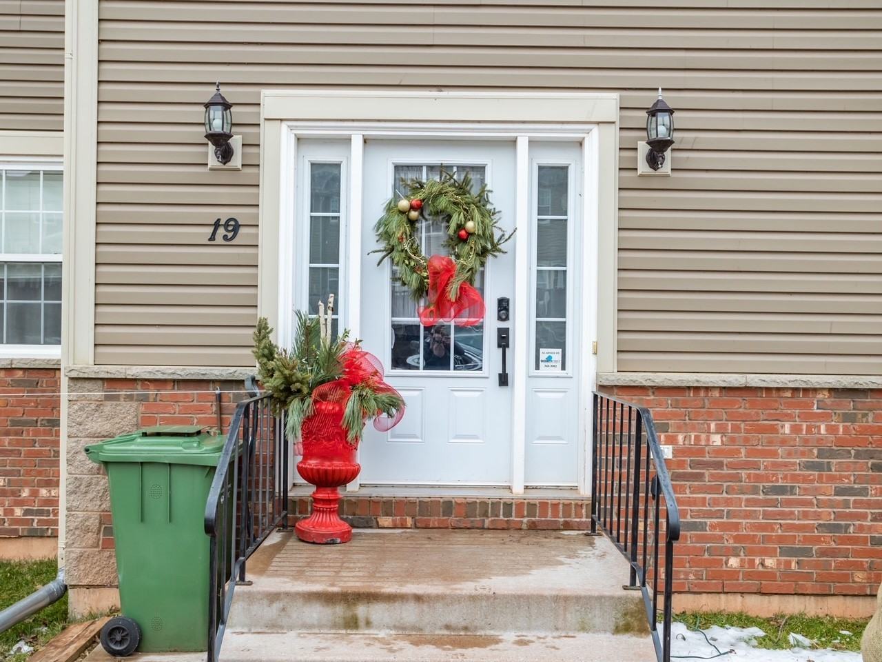 19 Cameron Hts #1 - Photo 2 of 11