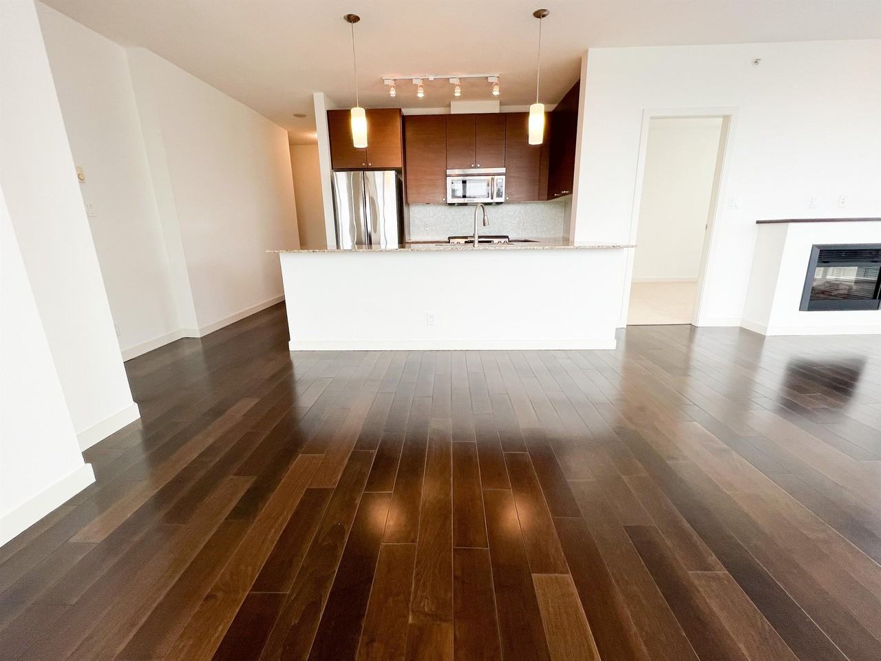 400 Aria 2 #1604 - Photo 2 of 16