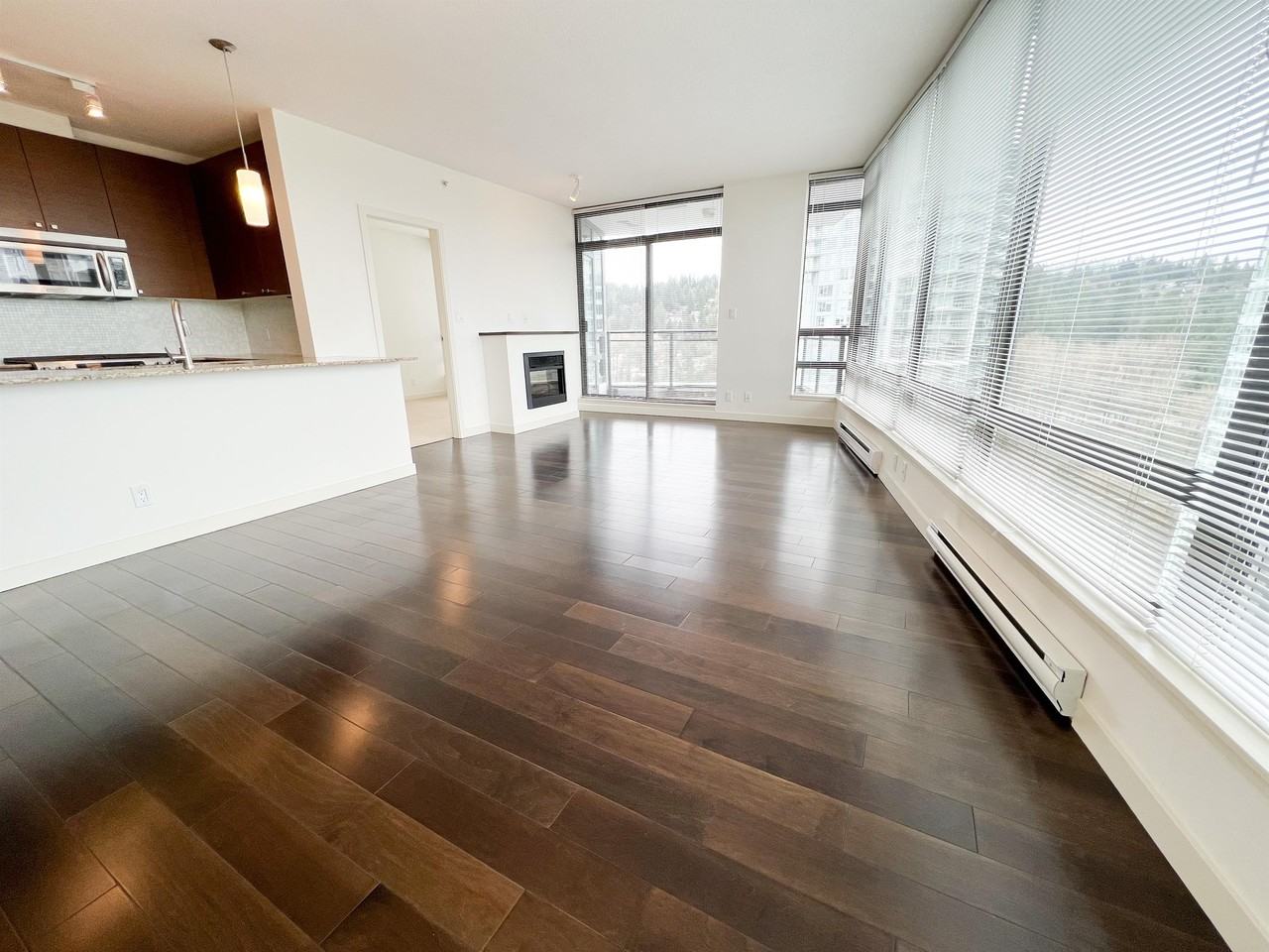 400 Aria 2 #1604 - Photo 3 of 16