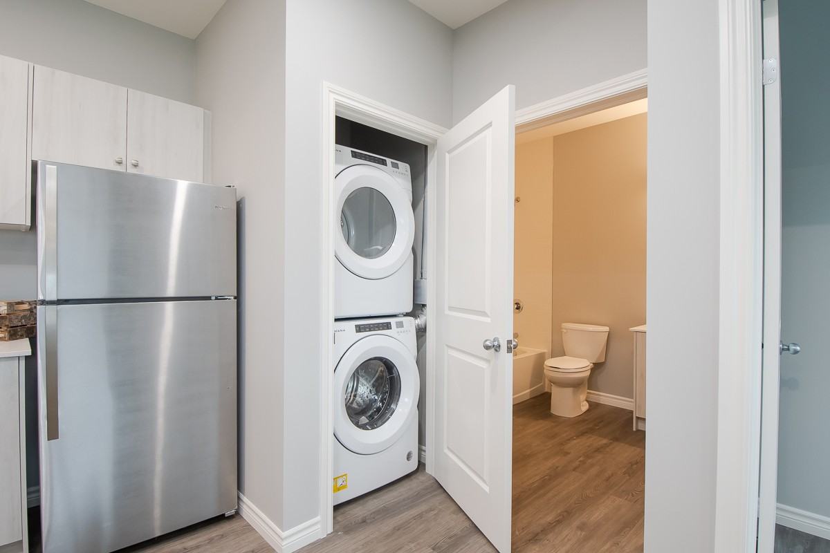 513 Dundas St E #105 - Photo 4 of 7