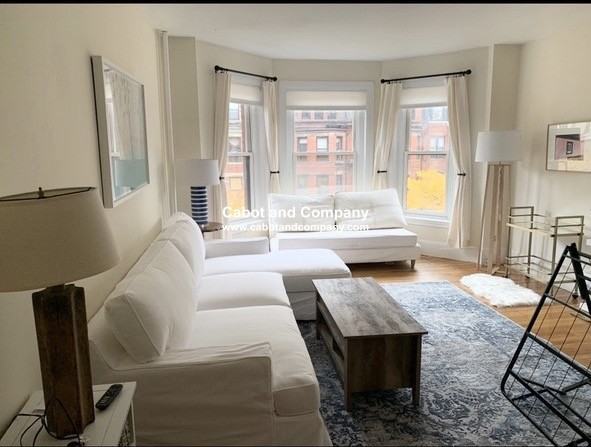 213 Newbury Street #5A
