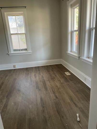 4 William St W - Photo 2 of 18