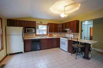 208 Askin Ave - Photo 3 of 9