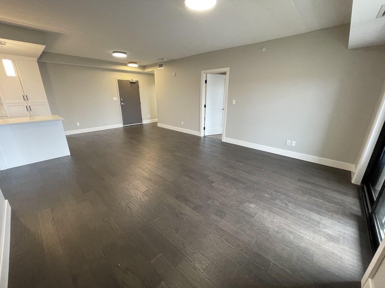 409 Huron Church Rd - Photo 5 of 26