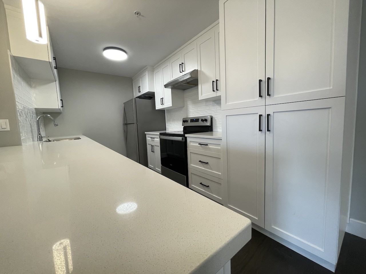 409 Huron Church Rd - Photo 6 of 26