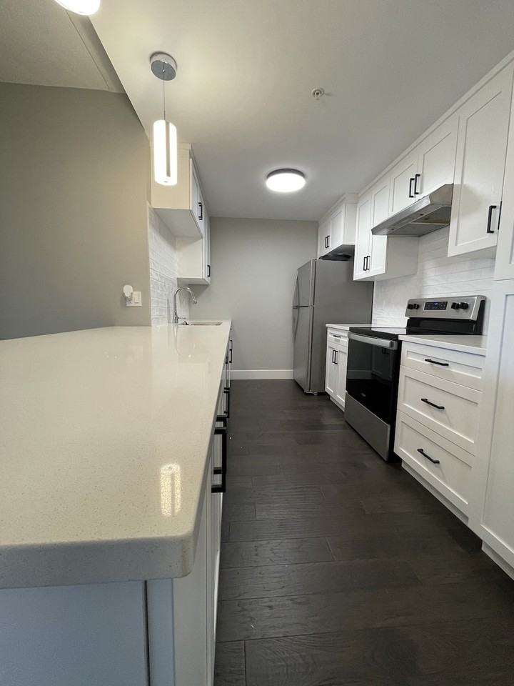 409 Huron Church Rd - Photo 7 of 26