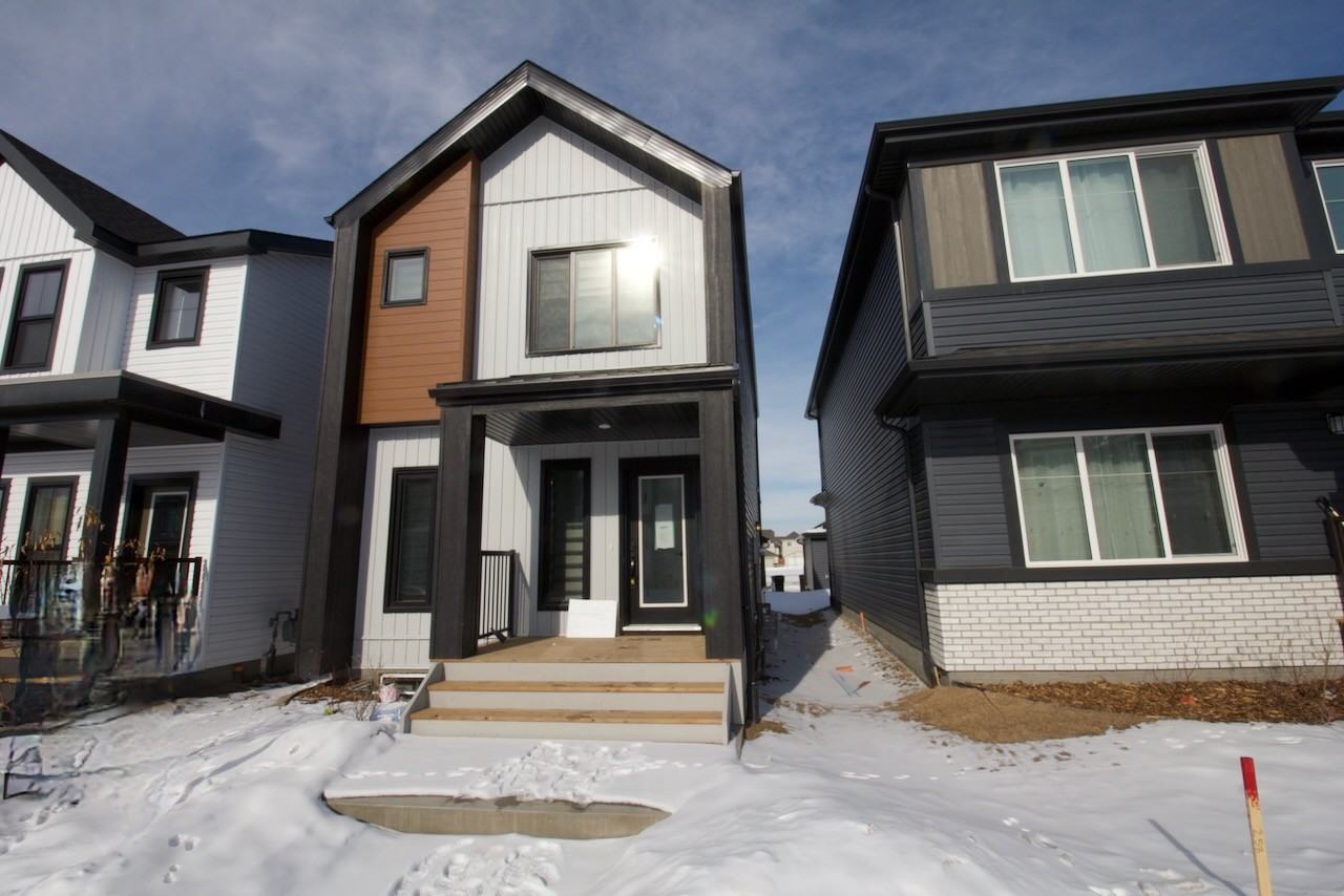 2929 Coughlan Green Sw - Photo 2 of 34