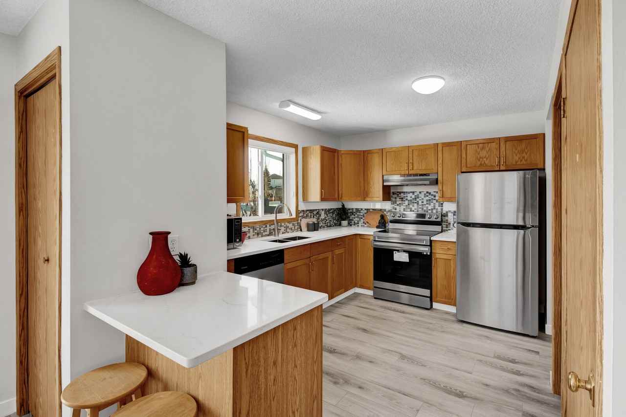 9 Ritchie Way - Photo 2 of 49