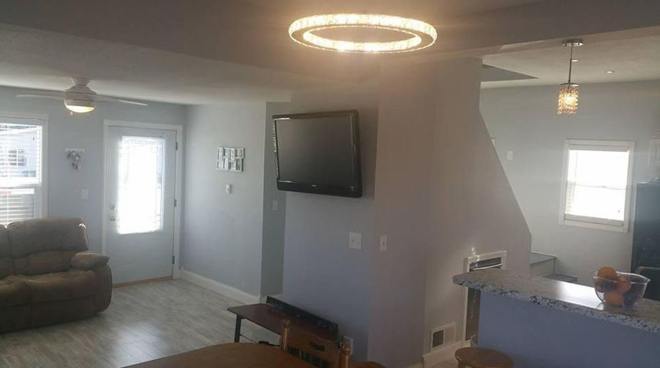 207 3rd Ave Nw #NA - Photo 3 of 19