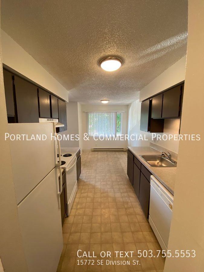 15772 Se Division St - Photo 3 of 17