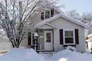 301 15th Ave Sw - Photo 1 of 1