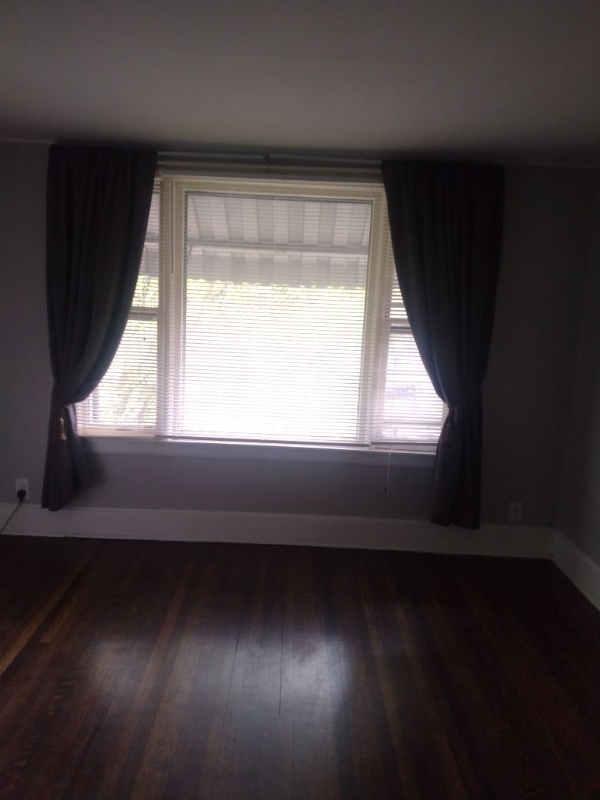 1818 Darrow Ave #2 - Photo 5 of 14