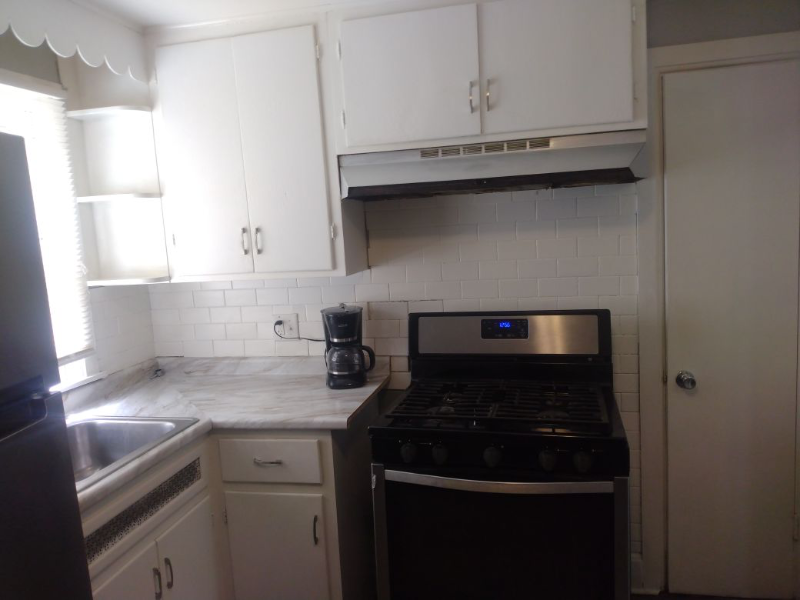 1818 Darrow Ave #2 - Photo 7 of 14