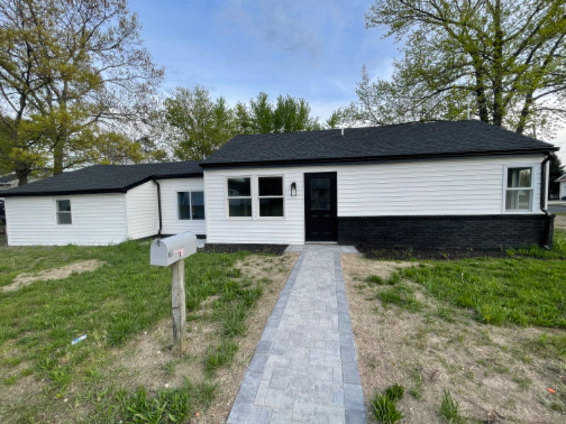 1208 Broadway Blvd - Photo 2 of 15