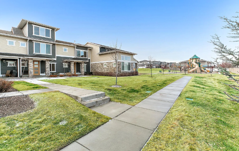 1812 W Irini Ln - Photo 3 of 26