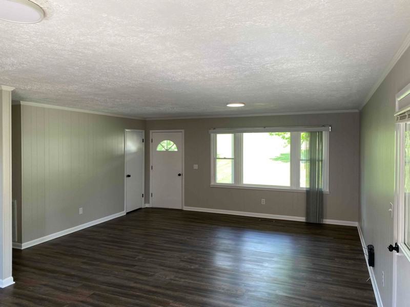 147 Riddleton Cir - Photo 3 of 10