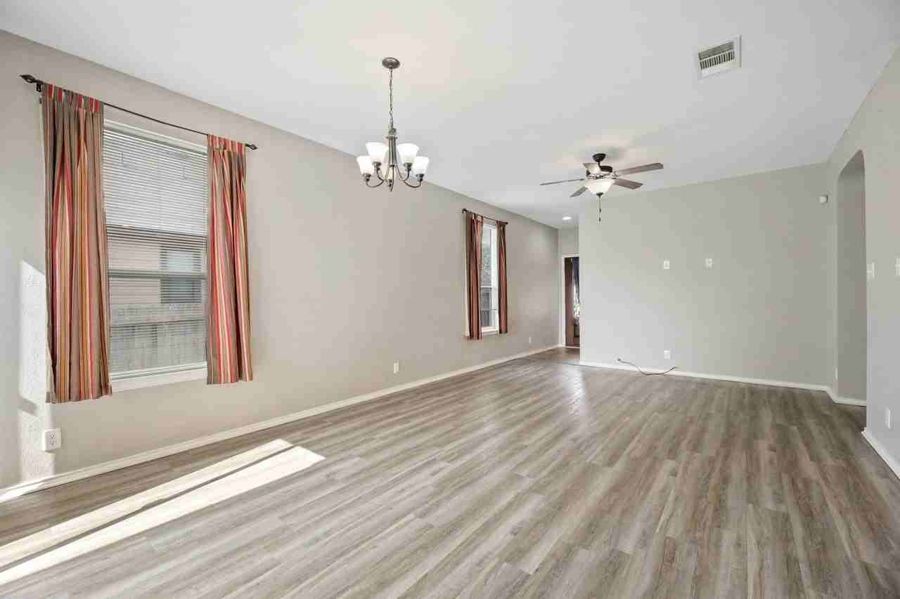 187 Rummel Dr #1 - Photo 3 of 11