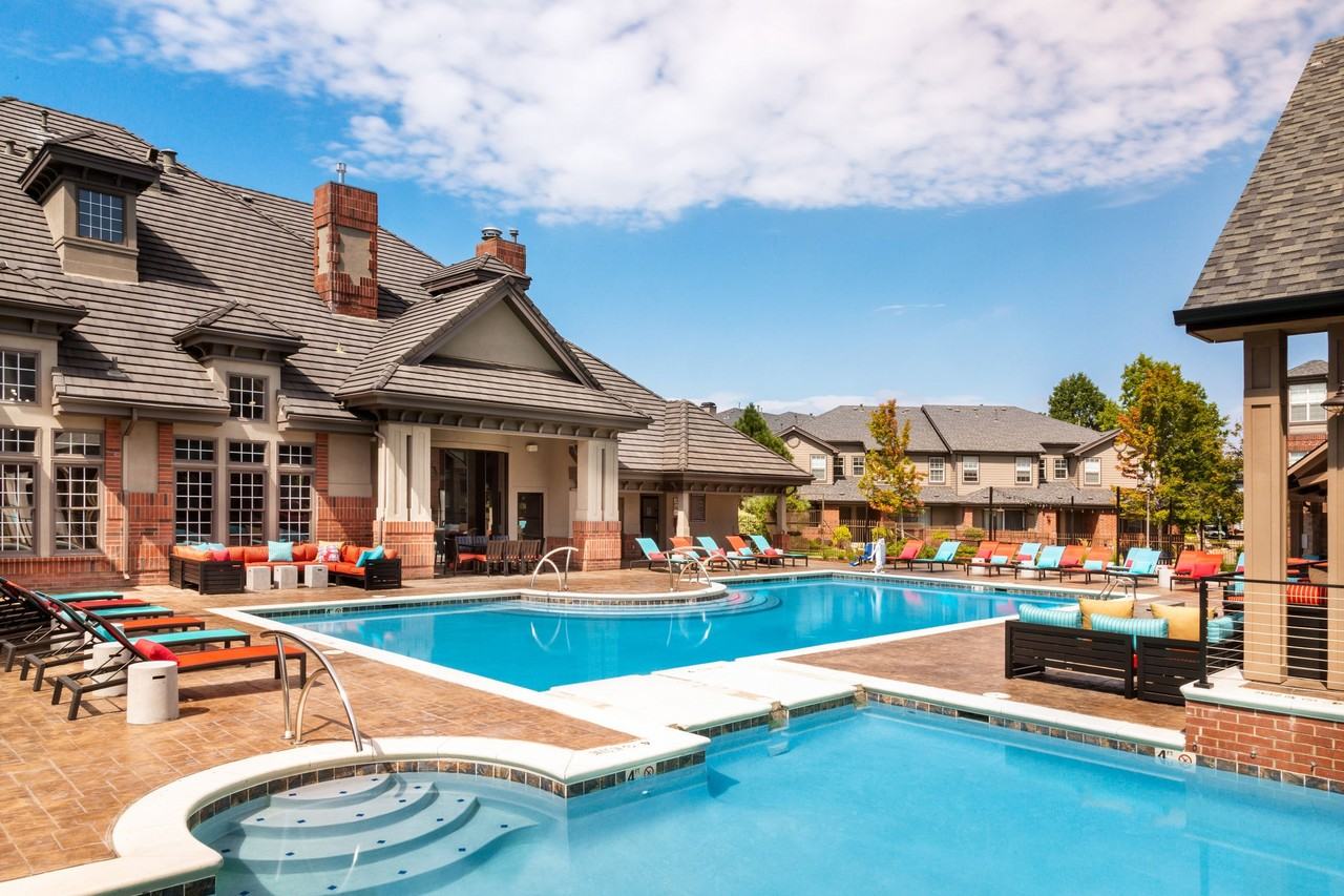 IMT Lowry - Photo 2 of 50