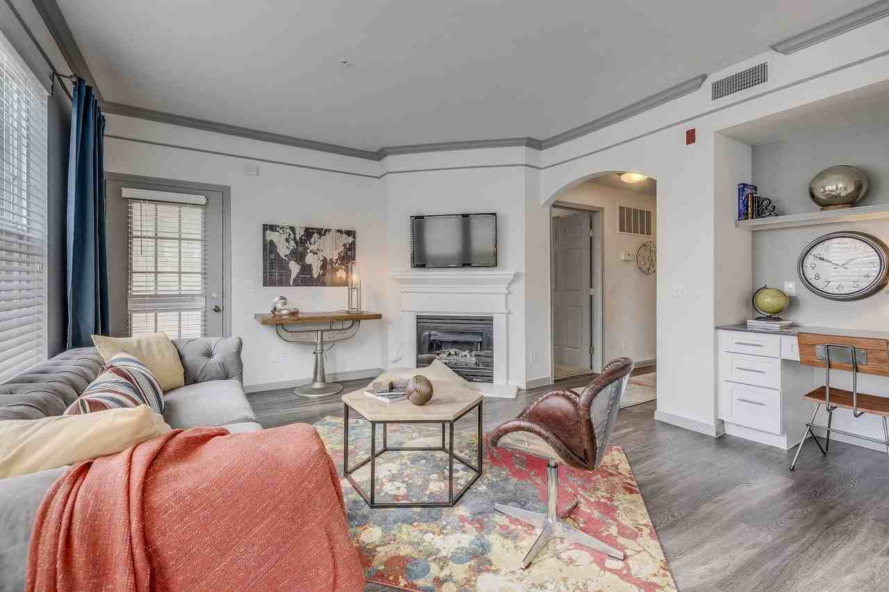 IMT Lowry - Photo 5 of 50