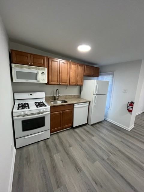311 Cedar St #B - Photo 2 of 11