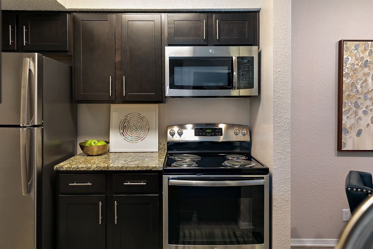 The Lakes Bellevue - Photo 3 of 50