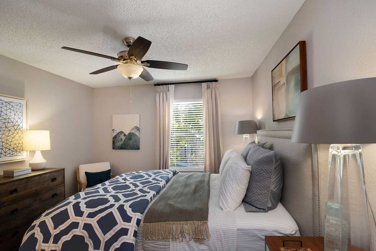 The Lakes Bellevue - Photo 4 of 50