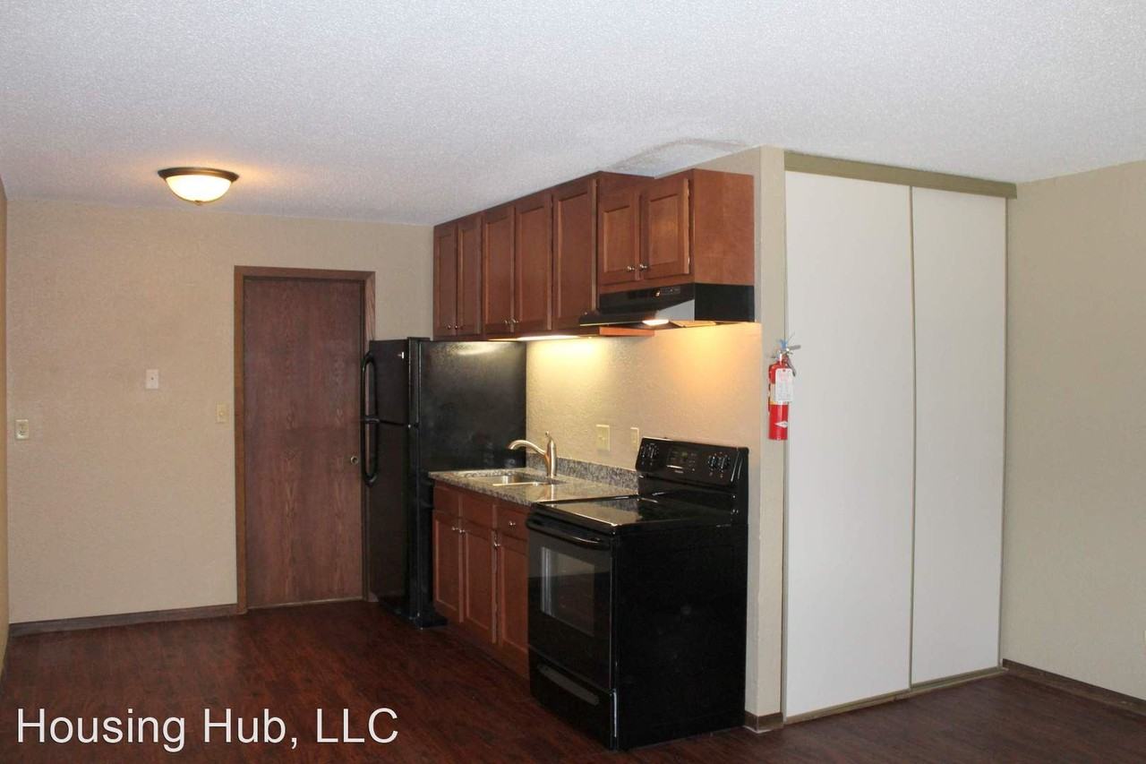 Hoyt & Sloan - Photo 2 of 11