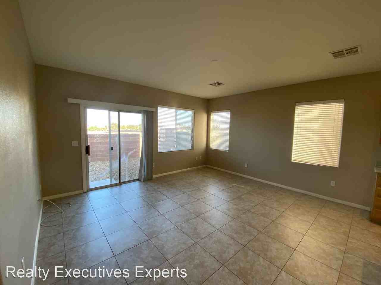 7826 Harp Tree St - Photo 3 of 30