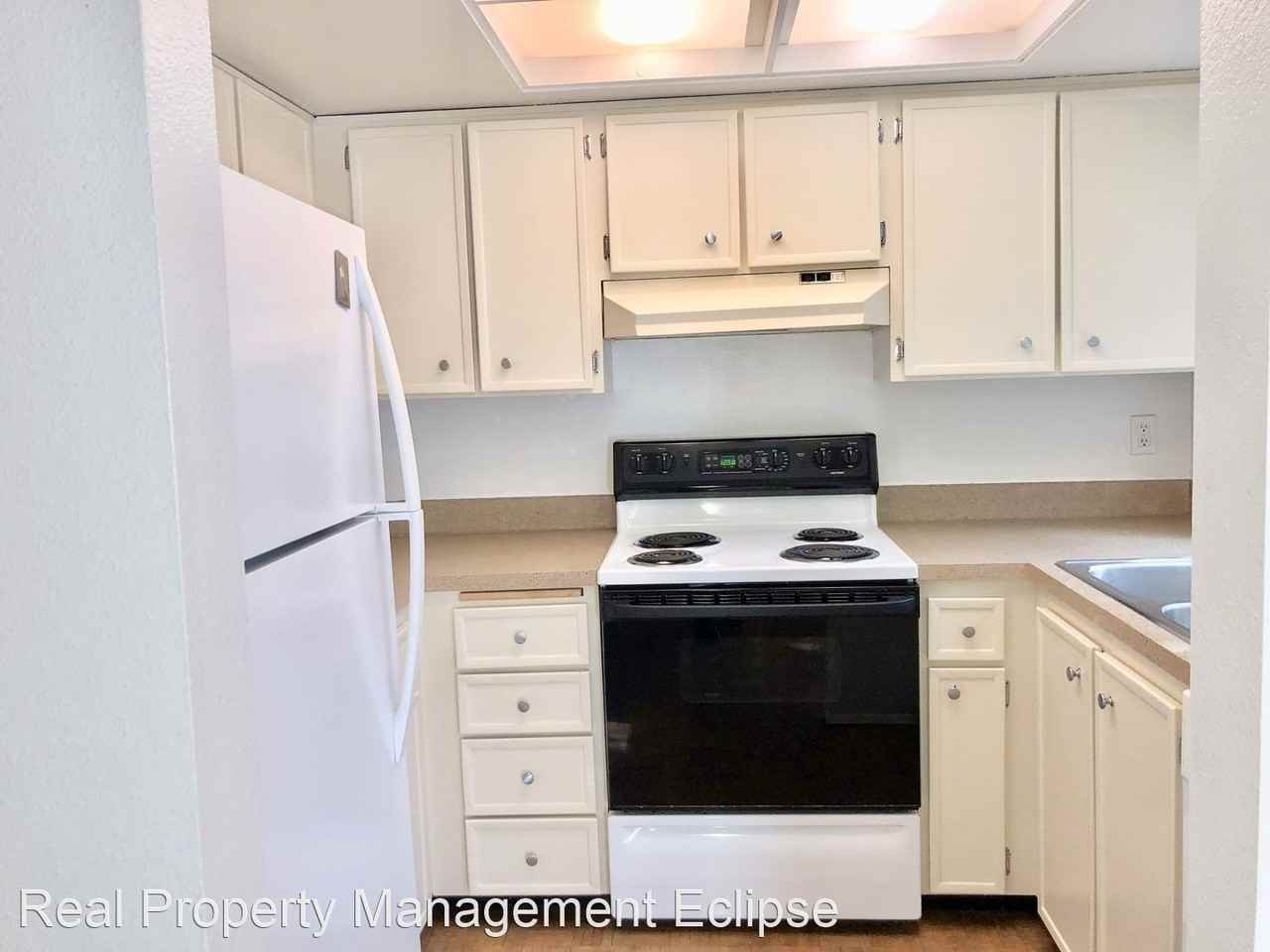 10930 Ne 37th Pl #1 - Photo 2 of 17