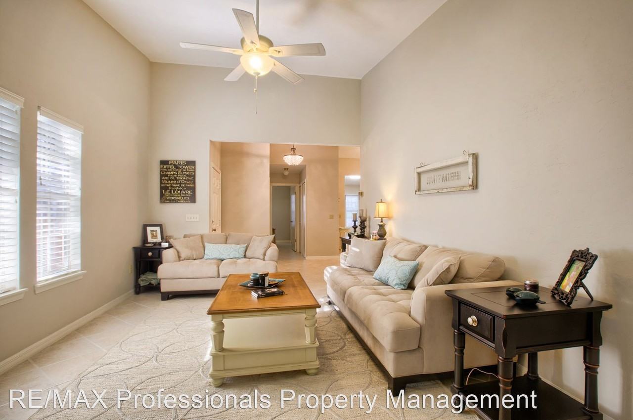 414 Nw 48th Blvd - Photo 3 of 12