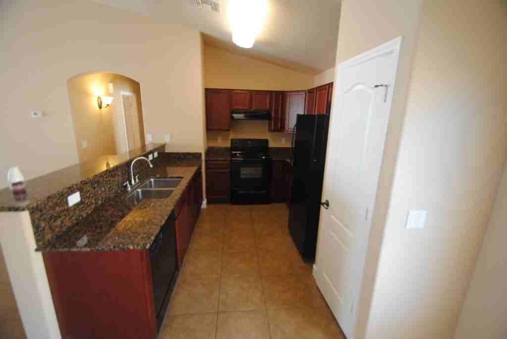 24004 W Bowker St - Photo 2 of 13