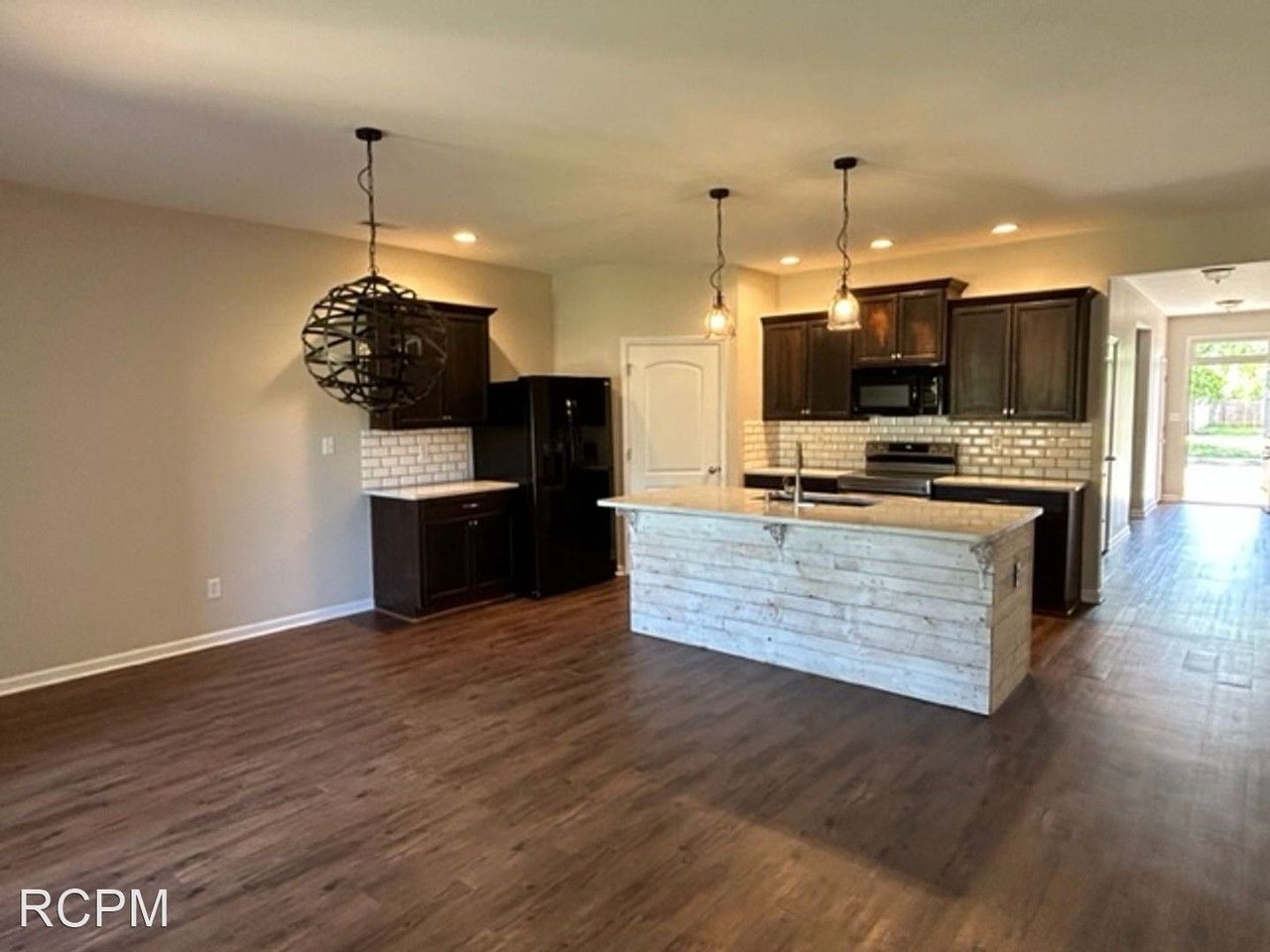 16556 Camberwell Dr - Photo 3 of 21