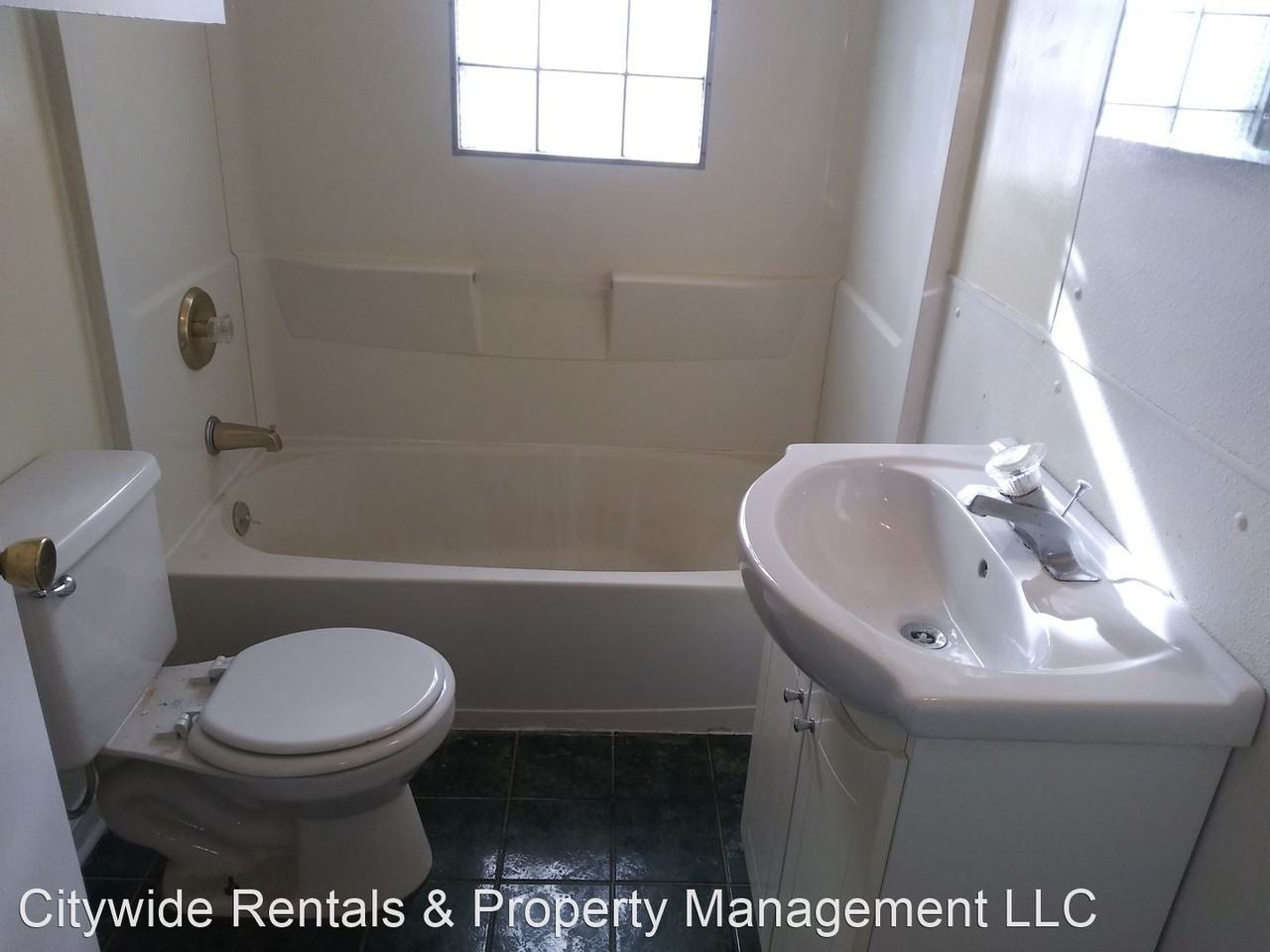 3509 W Douglas Ave - Photo 3 of 8